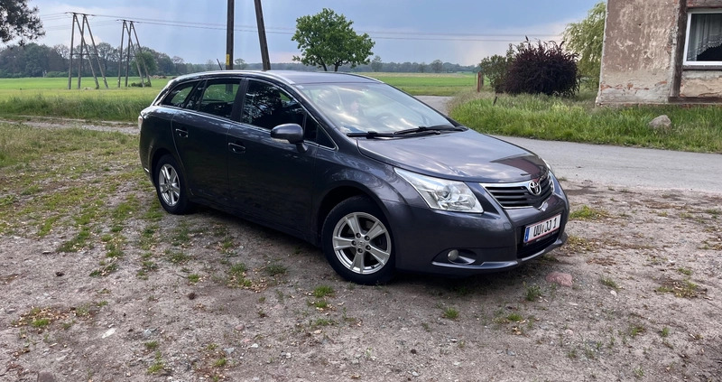 Toyota Avensis cena 21900 przebieg: 212000, rok produkcji 2009 z Prochowice małe 742